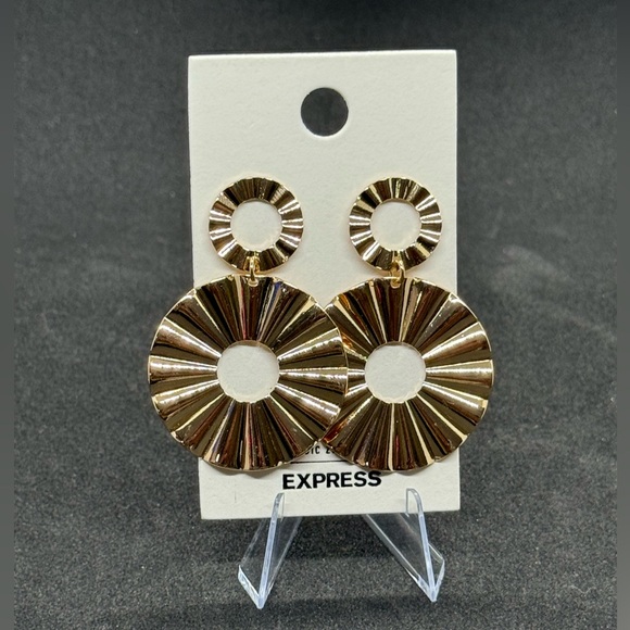 Express Radiant Gold Circle Earrings - Picture 1 of 4
